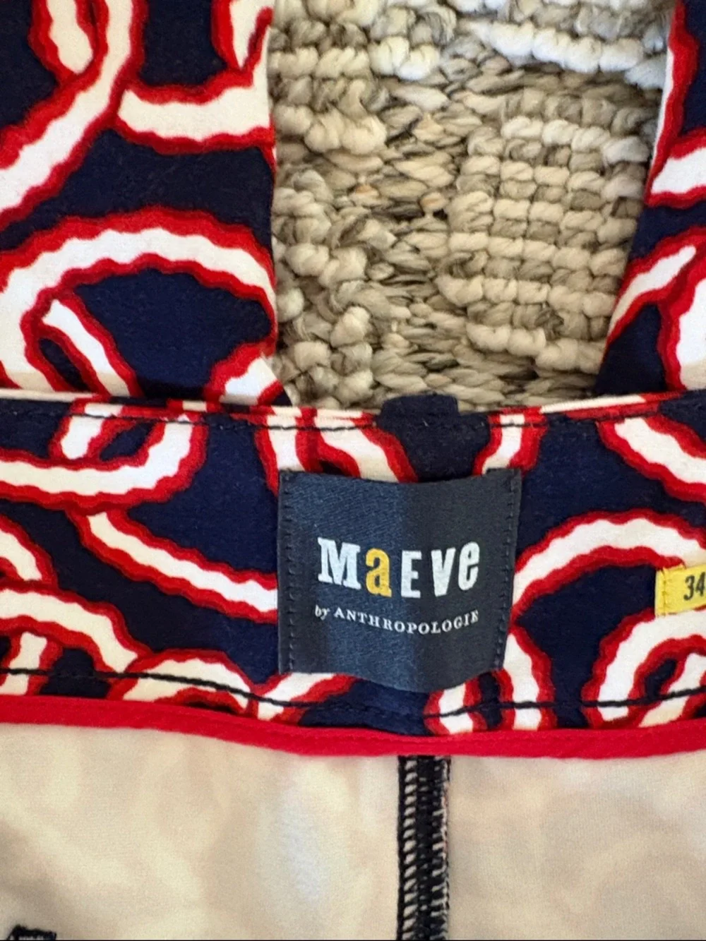 Anthropologie Maeve Navy, Red & White Chain-Print Pants Cropped Size 34 - Picture 8 of 10